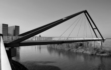 Media bridge / Мост в Медиа порту. Дюссельдорф.

Еще здесь: http://photoclub.by/work.php?id_photo=239643#t