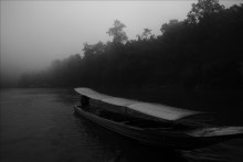 Таинственная &quot;Квай&quot; / Река в северном тайланде
окруженная непроходимыми
джунглями
снято в 6 утра