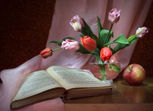 Вариации с тюльпанами / вечер с книгой
