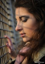 ...пусть луч подарит мне тепло... / ...пусть луч подарит мне тепло
пусть солнце греет высоко
пусть ветер шепчет налегке
мне тихо, тихо о тебе...