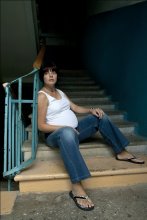 Наташа / подъезд/беременная/лестница