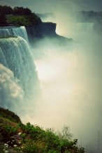 Падением воды завороженный, стою у Ниагары-водопада... / Ниагарский Водопад, США