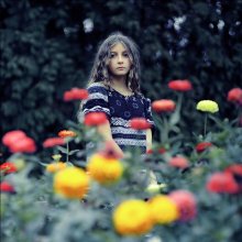 Девочка в цветочном саду. #2 / girl in a flower garden