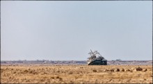 Корабль пустыни / В нескольких километрах от Мадинат Караи