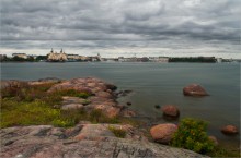 Про берег,море и город. / Описание в названии.