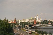 Вид с моста у ХХС / Банальный вид, который есть у многих туристов, посещаюших толпами город Москау, но от этого - не менее любимый мной.