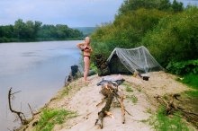 На реке Хопер / Свадебное путешествие полесовщика в Волгоградской области в 2004 году. Скан с пленки.