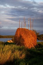 Стожок. / То же и та же Сяргозеро. Свет был такой , что не снимать было невозможно...