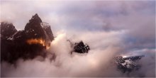 In the Land of Mordor... / Cholatse(6440m) в первом пробивающемся сквозь облачность луче солнца,Nepal,Sagarmatha National Park,view from Dingboche(4,530m)