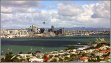 Окленд - город ветров / Снимок сделан в Окленде (Новая Зеландия) в апреле 2011 года с горы Виктория, которая является потухшим вулканом.