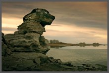 Из глубины веков / Скала на Аргазинском водохранилище, Челябинская область