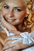 Cinderella / невеста - Юлия. очень добрый взгляд и очаровательная ее улыбка делает снимок теплым. приятного просмотра!