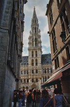 Ратуша (Брюссель) / Ратуша (Брюссель) — образец поздней брабантской готики. Была построена в начале XV века, заново отстроена в XVIII веке
