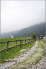 *деревенская дорога* / деревня в Альпах