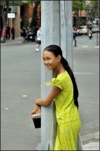 Улыбка вьетнамской девушки / Вьетнам. На улицах Сайгона.