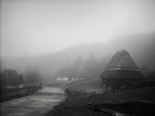 Прошлое в тумане / Музей народной архитектуры и быта &quot;Пирогово&quot;, Киев