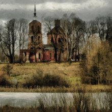 совсем поздняя осень / храм