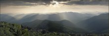 Утренняя феерия. Эпизод #1 / Карпаты, 5.30 утра, вид з горы Сивуля (1818 м). Панорама из 8 вертикальных кадров.
