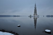 *Россия, Калязин* / Затопленная часовня.