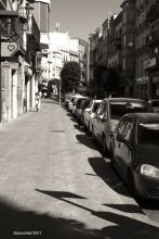 На солнечной стороне улицы... / Реус, Каталония, июль, 2011 год