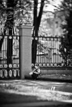  / пробовал что-то новое
на этот раз - уличная фотография
снято с гелиосом без переходника:)