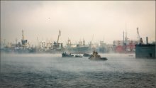 в тумане... / Мурманск, Кольский залив