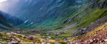 Закат долины Далпакол / в горах Кавказа
Панорама 8 кадров по вертикали