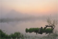 Рисунок тумана / Во время рассвета на речке