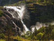 Водопад / Водопад Nykkjesøyfossen