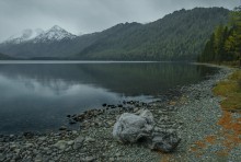 Нижнее Мультинское озеро / Горный Алтай. Осень. Сентябрь.