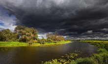 &nbsp; / На реке