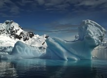 Ледяной сфикс / Из серии &quot;Антарктика&quot;