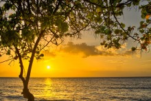 As long as I gaze on Grenada's sunset / As long as I gaze on Grenada's sunset