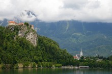 Замок Блед. / Словения. Замок.  Озеро Блед.