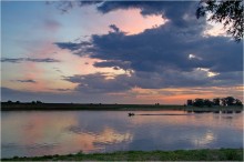 На вечерней зорьке / Река Ахтуба в Волгоградской области