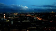 Москва / Ночью город становится птицей