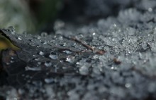 Вода и лед... / капельки воды