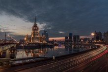 Москва на закате / Вид на гостиницу Украина