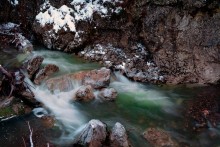  / Речка из талой воды рядом с ялтинской трассой