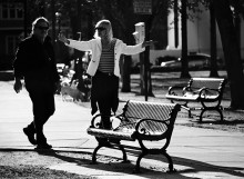 Почему люди не летают? / В лучах контрового света
