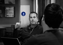 Пятница в туалете / Девочки прямо, мальчики налево...