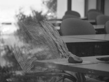 Пятничный пересвет / Проходя мимо или в ожидании...
Получилось натурально, но созвучно фото-манипуляциям бельгийского фото-художника Ноэ Сендаса (Noé Sendas), которые можно посмотреть здесь:
http://62.76.185.68/post/571