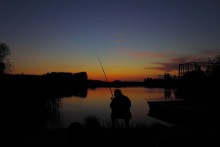 Ночью / Рыбалка пуще неволи