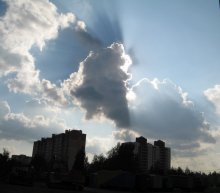 Проблески солнца / Момент,когда неожиданно из-за облака выглядывает солнце