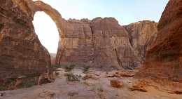 арка алоба / Пустыня Эннеди (Чад)