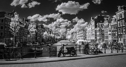 ИК зарисовка на Принценграхт... / 19.5.2015, Prinsengracht, Amsterdam, Netherlands...
Canon EOS 20D (700nm), Zenitar 16mm F2.8...