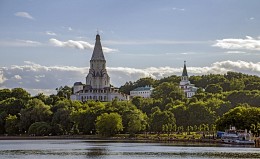 КОЛОМЕНСКОЕ / Коломенское.Вид с воды.