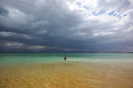 Дождь на Мертвом море. / Дождь на Мертвом море большая редкость