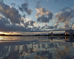 На закате / Петербург. Шувалово