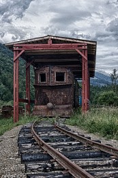 Этот поезд никуда не спешит... / HDR